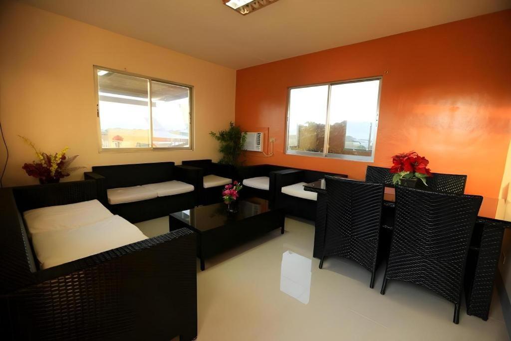 Aerostop Hotel & Restaurant Plaridel  Экстерьер фото